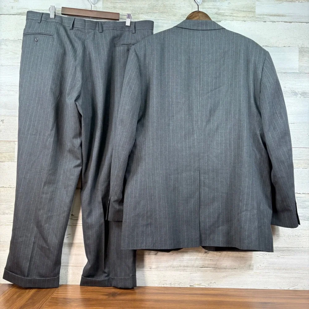 Chaps Mens Gray Pinstripe 100% Wool 2-Piece Suit 48L Jacket 41x30 Pleated‎ Pants